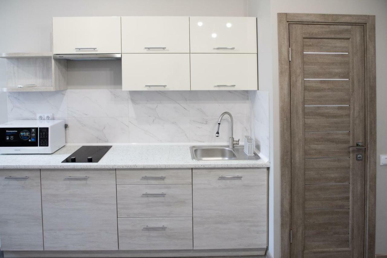 Kit Apartament Apartment Lviv Exterior photo